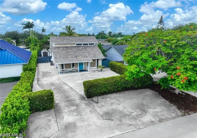 Photo 3 of Single family home for sale at 862 97th Avenue N, Naples, FL 34108 | MLS# 226031346 | Listing updated on 2026-09-04