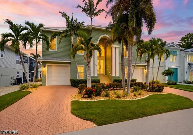 Photo 4 of Single family home for sale at 5575 Avenida Pescadora, Fort Myers Beach, FL 33931 | MLS# 226031269 | Listing updated on 2026-09-06