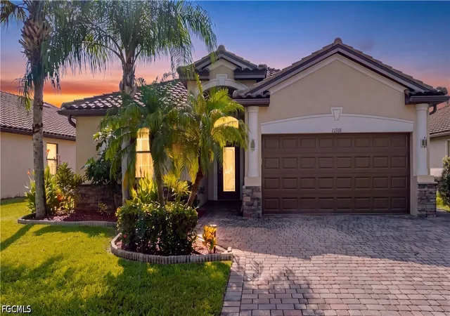 Photo 1 of Single family home for sale at 11318 Red Blf Ln, Fort Myers, FL 33912 | MLS# 2026037035 | Listing updated on 2026-09-11
