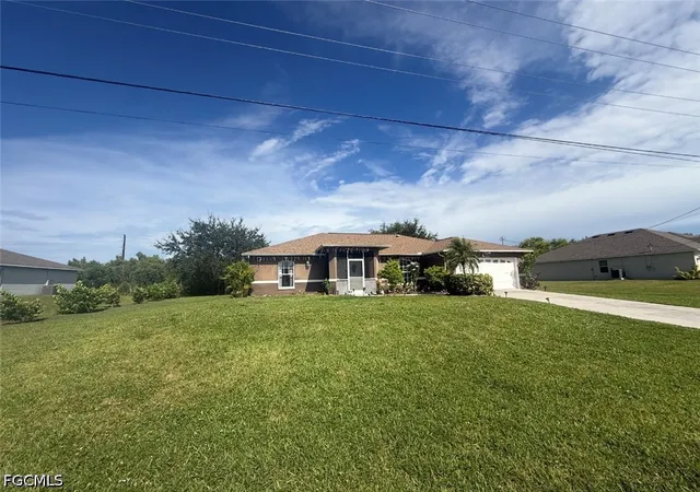 Photo 2 of Single family home for sale at 3009 Ne 7th Place, Cape Coral, FL 33909 | MLS# 2026037036 | Listing updated on 2026-09-09