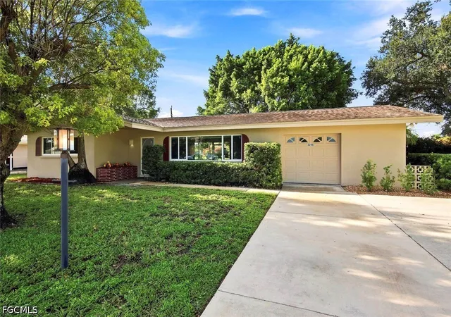 Photo 2 of Sale Pending at 2248 Ivy Ave, Fort Myers, FL 33907 | MLS# 2026037044 | Listing updated on 2026-09-11