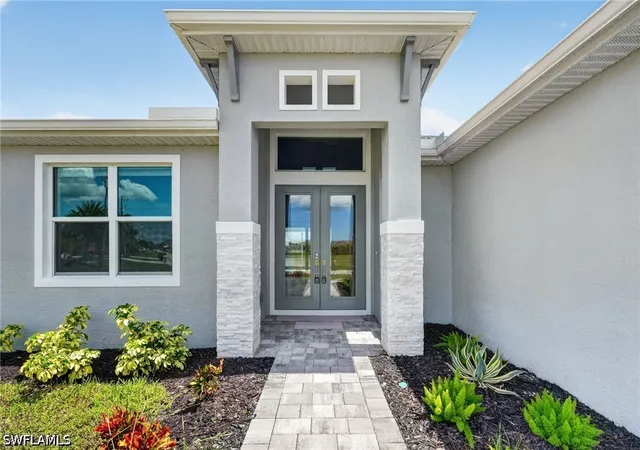 Photo 3 of Single family home for sale at 913 NW 33rd Place, Cape Coral, FL 33993 | MLS# 226031150 | Listing updated on 2026-09-16