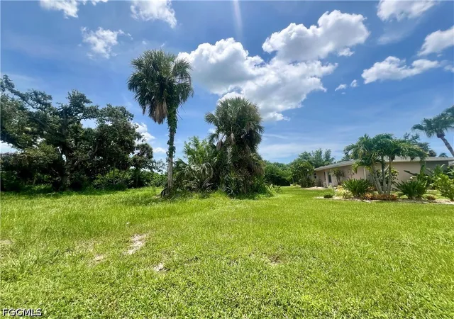 Photo 1 of Land for sale at 25 Oakland Hills Pl, Rotonda West, FL 33947 | MLS# 2026037050 | Listing updated on 2026-09-01