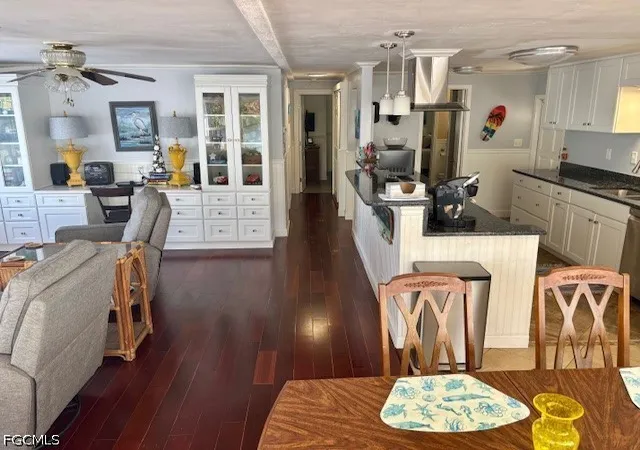 Photo 3 of Manufactured home for sale at 309 Shoreland Dr W, Fort Myers, FL 33905 | MLS# 2026037058 | Listing updated on 2026-09-11