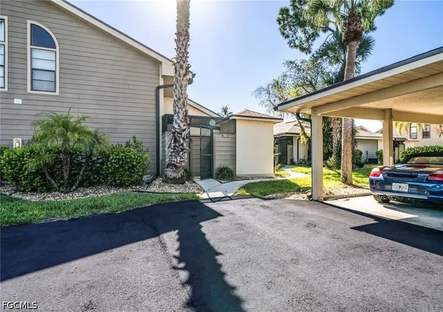 Photo 1 of Townhouse for sale at 13255 Broadhurst Loop, Fort Myers, FL 33919 | MLS# 2026037074 | Listing updated on 2026-09-02