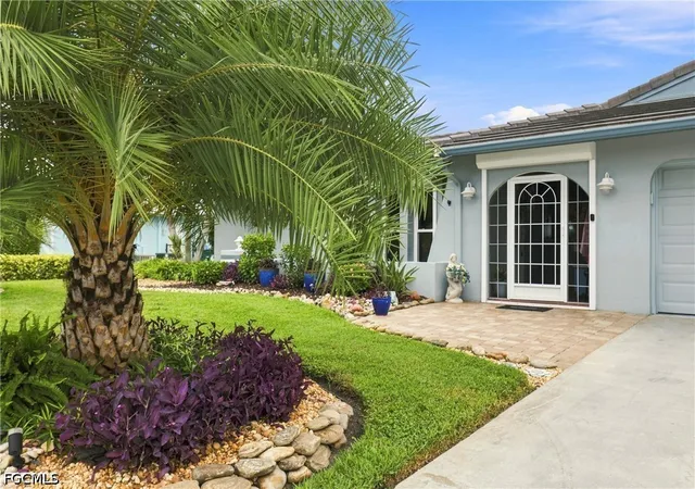 Photo 4 of Single family home for sale at 1024 E Archer Pkwy, Cape Coral, FL 33904 | MLS# 2026037082 | Listing updated on 2026-09-02