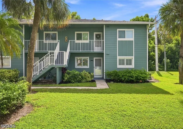 Photo 3 of Sale Pending at 136 Cypress Way E #4, Naples, FL 34110 | MLS# 2026037087 | Listing updated on 2026-09-13
