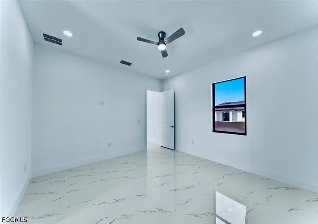 Photo 4 of Sale Pending at 914 Manresa Ave S, Lehigh Acres, FL 33974 | MLS# 2026037136 | Listing updated on 2026-10-22
