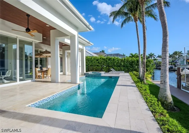 Photo 4 of Single family home for sale at 1880 Sandpiper St, Naples, FL 34102 | MLS# 226031580 | Listing updated on 2026-09-09