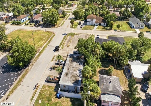Photo 4 of House for sale at 2032-2040 Wright St, Fort Myers, FL 33916 | MLS# 226031522 | Listing updated on 2026-09-16