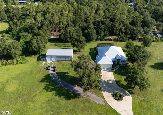 Photo 2 of Single family home for sale at 19181 Meredith Rd, North Fort Myers, FL 33917 | MLS# 2026037147 | Listing updated on 2026-09-08