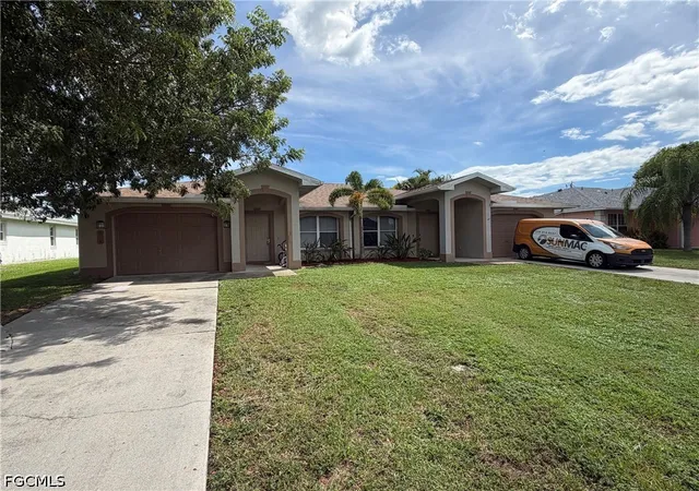 Photo 1 of Multi family home for sale at 912 914 Se 14th Street, Cape Coral, FL 33990 | MLS# 2026037157 | Listing updated on 2026-09-02