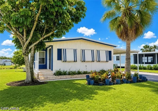 Manufactured home for sale at 817 Cape Haze Ln, Naples, FL 34104 | MLS# 226031699
