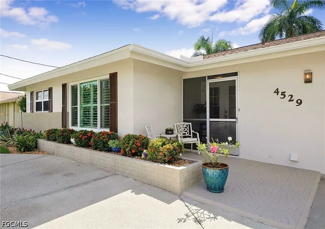 Photo 3 of Single family home for sale at 4529 SE 1st Avenue, Cape Coral, FL 33904 | MLS# 2026037190 | Listing updated on 2026-09-11