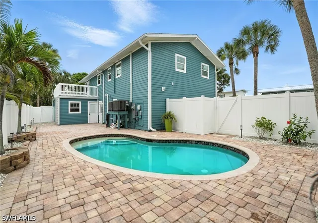Photo 2 of Single family home for sale at 4880 Coquina Rd, Fort Myers Beach, FL 33931 | MLS# 226029808 | Listing updated on 2026-09-11