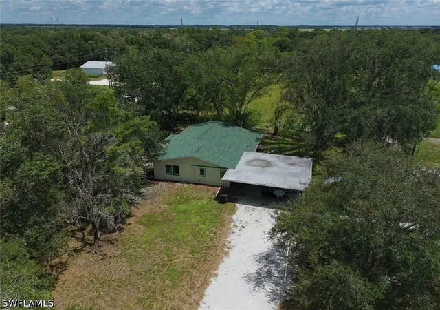 Photo 4 of Single family home for sale at 3817 SE County Rd 760a, Arcadia, FL 34266 | MLS# 226031526 | Listing updated on 2026-09-04