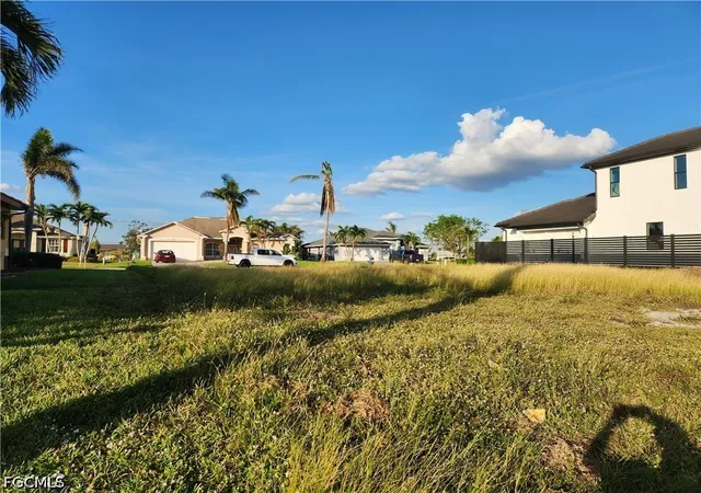 Photo 4 of Sale Pending at 2044 Ottersrest Ln, Cape Coral, FL 33990 | MLS# 2026037241 | Listing updated on 2026-09-12