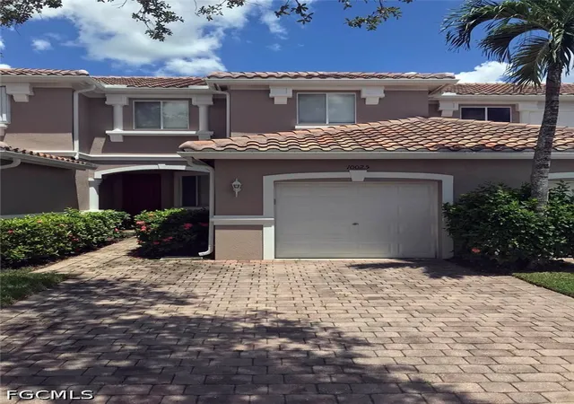 Townhouse for sale at 10025 Ravello Blvd, Fort Myers, FL 33905 | MLS# 2026037255
