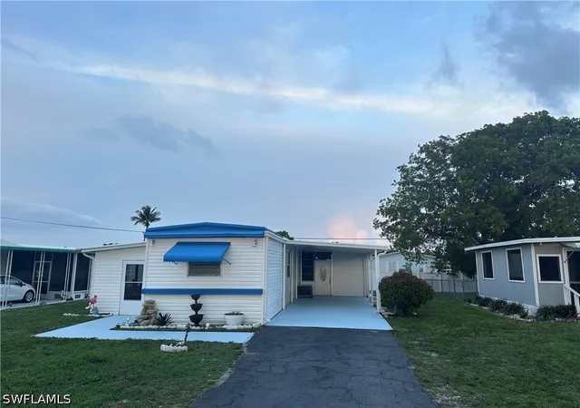Manufactured home for sale at 152 Cape Sable Dr, Naples, FL 34104 | MLS# 226031792