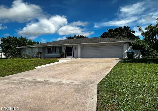 Photo 1 of Single family home for sale at 1517 Se 42nd Street, Cape Coral, FL 33904 | MLS# 2026037279 | Listing updated on 2026-09-03