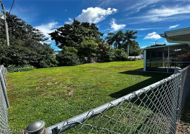 Photo 2 of Single family home for sale at 1517 Se 42nd Street, Cape Coral, FL 33904 | MLS# 2026037279 | Listing updated on 2026-09-03