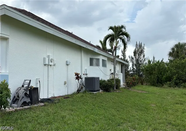 Photo 3 of Single family home for sale at 2810 Nw 14th Terrace, Cape Coral, FL 33993 | MLS# 2026037300 | Listing updated on 2026-09-05