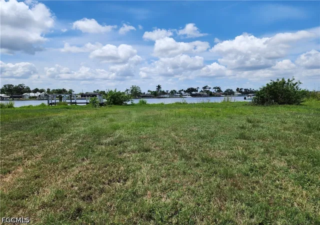 Photo 3 of Sale Pending at 13746 Duke Hwy, Alva, FL 33920 | MLS# 2026037301 | Listing updated on 2026-09-16