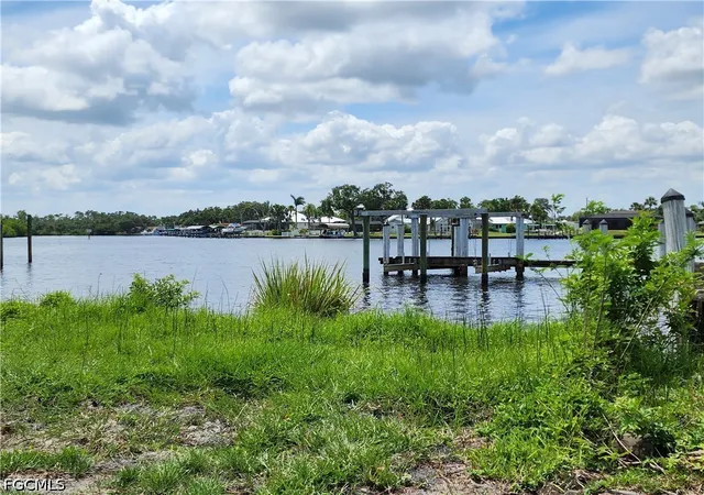 Photo 4 of Sale Pending at 13746 Duke Hwy, Alva, FL 33920 | MLS# 2026037301 | Listing updated on 2026-09-16