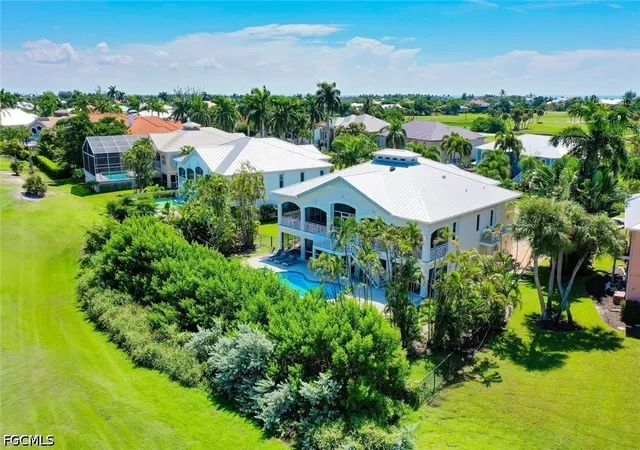 Photo 3 of Single family home for sale at 824 Birdie View Point, Sanibel, FL 33957 | MLS# 2026037359 | Listing updated on 2026-09-16