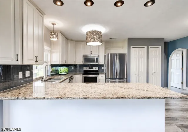 Photo 3 of Single family home for sale at 423 Sw 39th Terrace, Cape Coral, FL 33914 | MLS# 226031166 | Listing updated on 2026-09-16