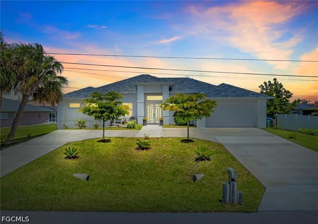 Photo 2 of Single family home for sale at 1933 Cornwallis Pkwy, Cape Coral, FL 33904 | MLS# 2026037389 | Listing updated on 2026-09-16
