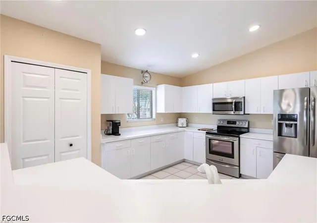Listing Photo 5 - Condo for sale in building located at 8451 Southbridge Dr, Estero, FL 33967 - Unit #3
