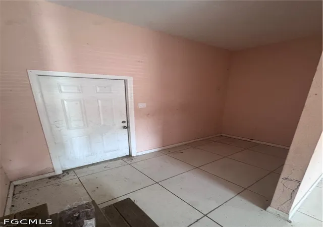 Photo 16 of Single family home for sale at 2935 Winona Dr, North Fort Myers, FL 33917 | MLS# 2026037396 | Listing updated on 2026-09-10