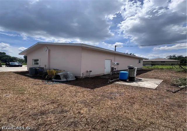Photo 3 of Single family home for sale at 2935 Winona Dr, North Fort Myers, FL 33917 | MLS# 2026037396 | Listing updated on 2026-09-10