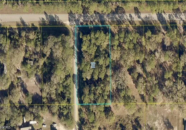 Photo 1 of Land for sale at 524 Pine Cone Ave, Clewiston, FL 33440 | MLS# 2026037400 | Listing updated on 2026-09-09