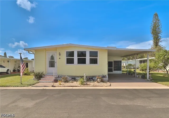 Photo 1 of Manufactured home for sale at 4 Fig St, Alva, FL 33920 | MLS# 2026037404 | Listing updated on 2026-09-03