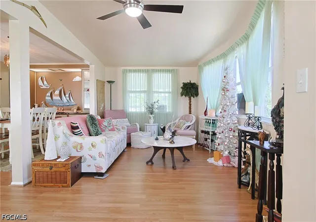 Photo 3 of Manufactured home for sale at 4 Fig St, Alva, FL 33920 | MLS# 2026037404 | Listing updated on 2026-09-03