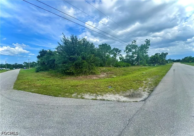 Photo 2 of Land for sale at 2519 38th Street Sw, Lehigh Acres, FL 33976 | MLS# 2026037414 | Listing updated on 2026-09-03