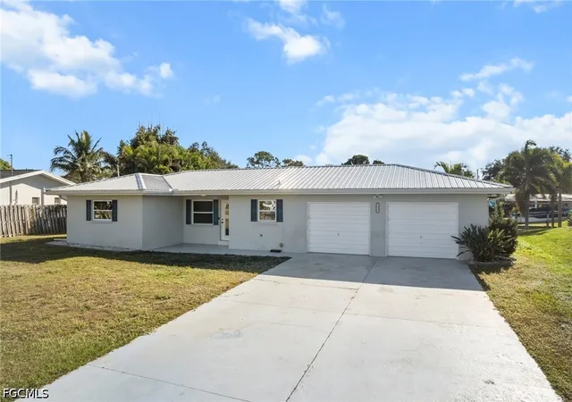 Photo 1 of Single family home for sale at 1956 Indian Crk Dr, North Fort Myers, FL 33917 | MLS# 2026037424 | Listing updated on 2026-09-12