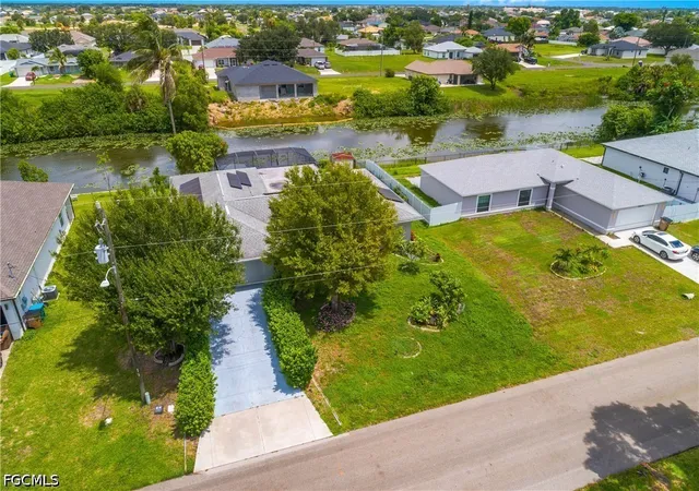 Photo 4 of Single family home for sale at 1121 NE 11th Terrace, Cape Coral, FL 33909 | MLS# 2026037451 | Listing updated on 2026-09-15