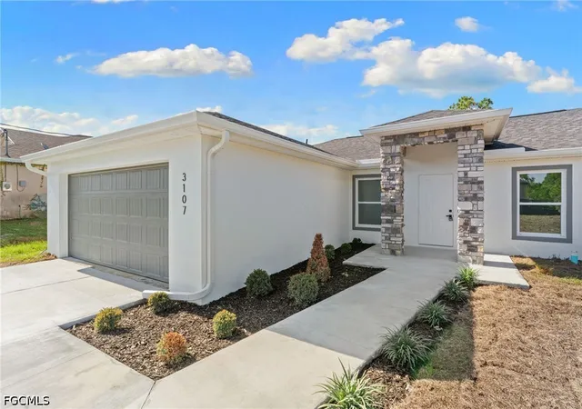 Photo 1 of Single family home for sale at 519 Hawthorne Ave S, Lehigh Acres, FL 33974 | MLS# 2026037480 | Listing updated on 2026-09-04