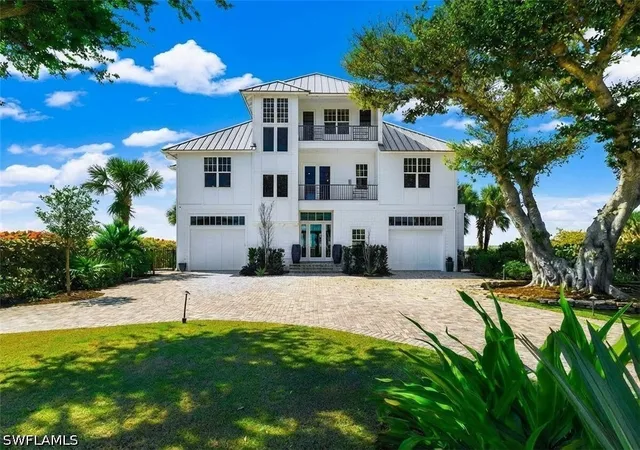 Photo 3 of Single family home for sale at 7974 Estero Blvd, Fort Myers Beach, FL 33931 | MLS# 226032003 | Listing updated on 2026-09-11