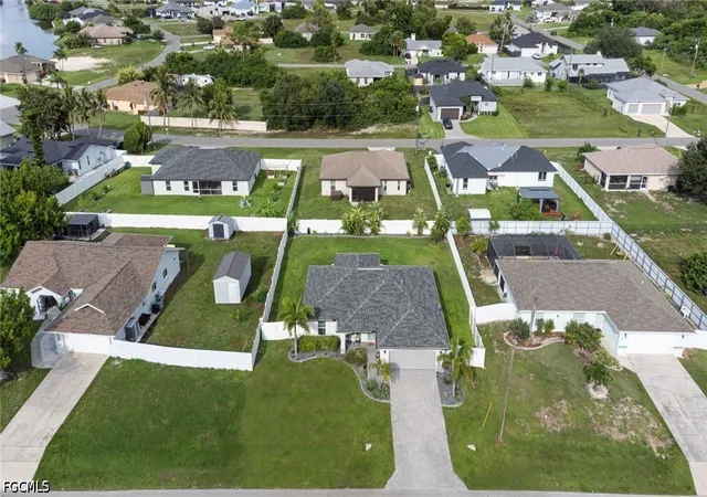 Photo 3 of Single family home for sale at 475 Ne 3rd Place, Cape Coral, FL 33909 | MLS# 2026037502 | Listing updated on 2026-09-05