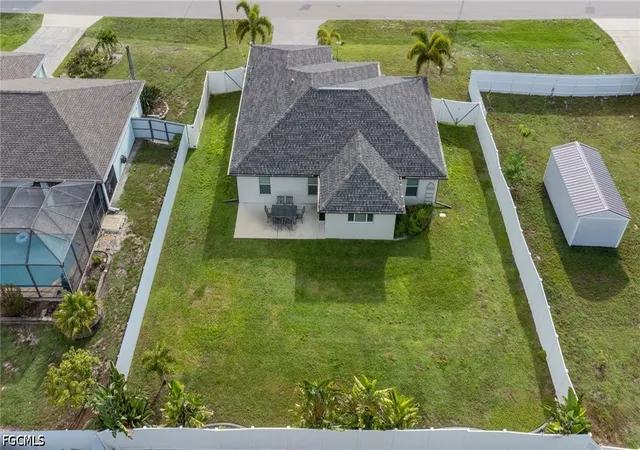 Photo 3 of Single family home for sale at 475 NE 3rd Place, Cape Coral, FL 33909 | MLS# 2026037502 | Listing updated on 2026-09-05