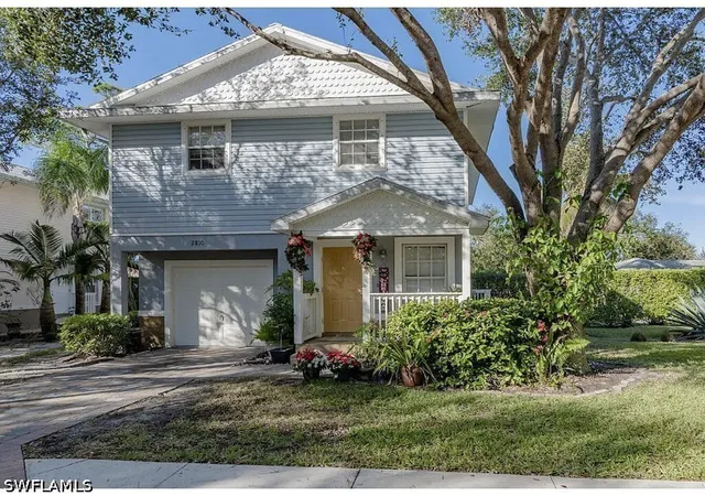 Photo 1 of Single family home for sale at 2810 Lakeview Dr, Naples, FL 34112 | MLS# 226031757 | Listing updated on 2026-09-11