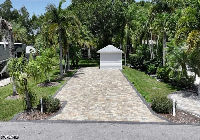 Land for sale at 10067 Parkwood Dr, Fort Myers, FL 33905 | MLS# 226025462