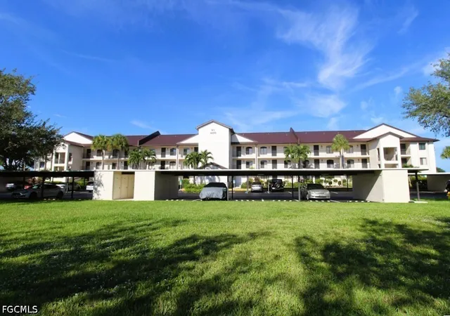 Photo 3 of Condo for sale at 16500 Kelly Cvs Dr #2875, Fort Myers, FL 33908 | MLS# 2026037505 | Listing updated on 2026-09-16