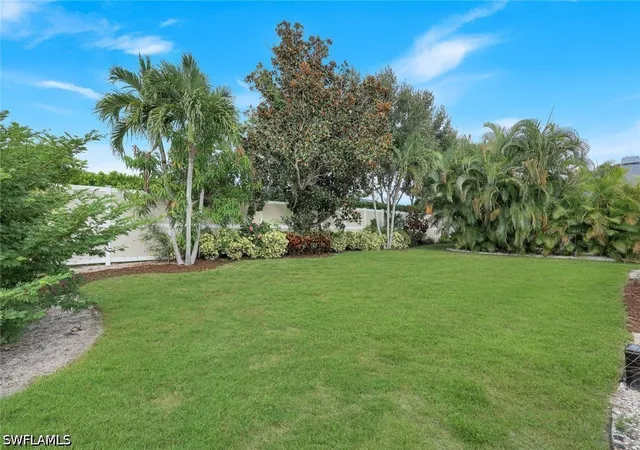 Photo 4 of Single family home for sale at 10951 Fieldfair Dr, Naples, FL 34119 | MLS# 226031063 | Listing updated on 2026-09-08