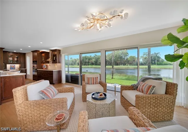 Listing Photo 4 - Condo for sale in building located at 110 Wilderness Dr, Naples, FL 34105 - Unit #129