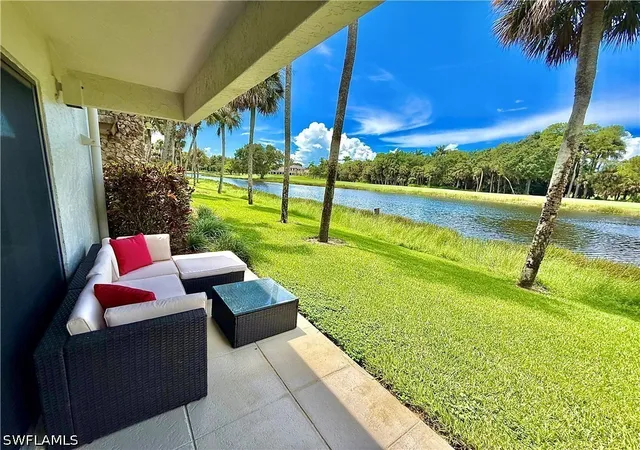 Listing Photo 5 - Condo for sale in building located at 110 Wilderness Dr, Naples, FL 34105 - Unit #129